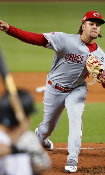 Casali homers as Reds beat Marlins 8-5